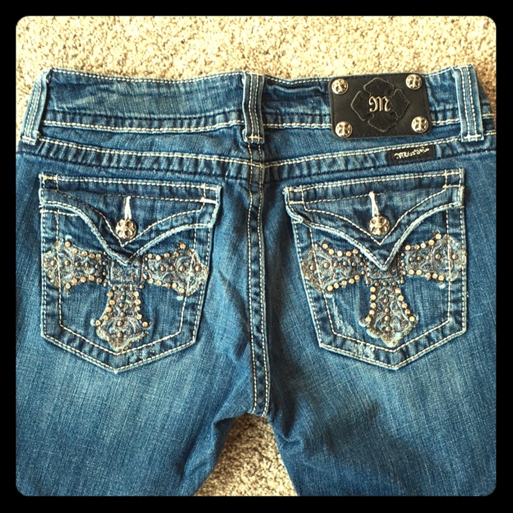 Miss Me Bootcut Jean Bling Cross Distressed Sz.31